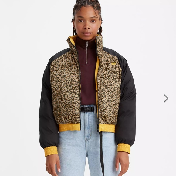 Levi’s Reversible Puffer Jacket yellow on one side - leopard and Black on other - Picture 4 of 13